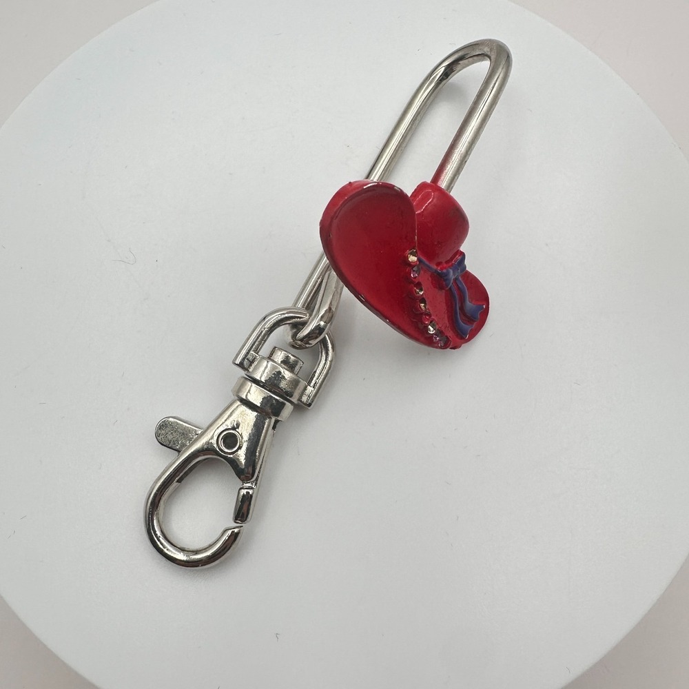 Vintage 90s Silver Tone Red Hat Society Purse Hook Key Finder Enamel Glass - Picture 3 of 7